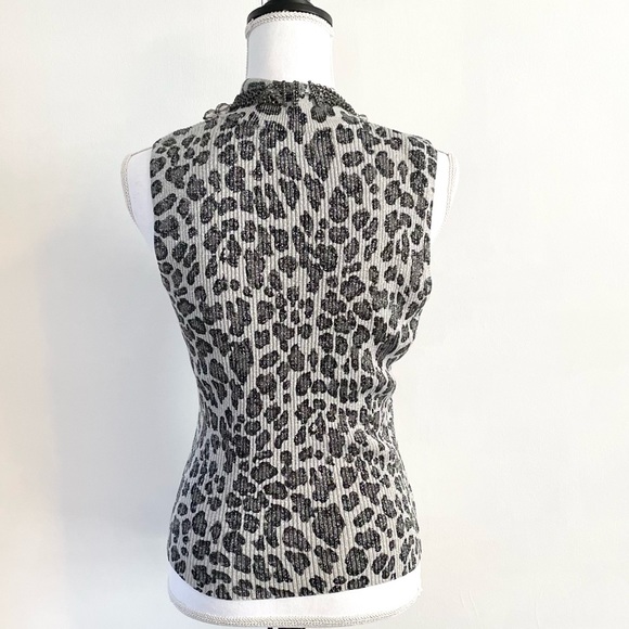 Women’s Gantos Sleeveless Ribbed Mock Neck Leopard Tank - Picture 9 of 11